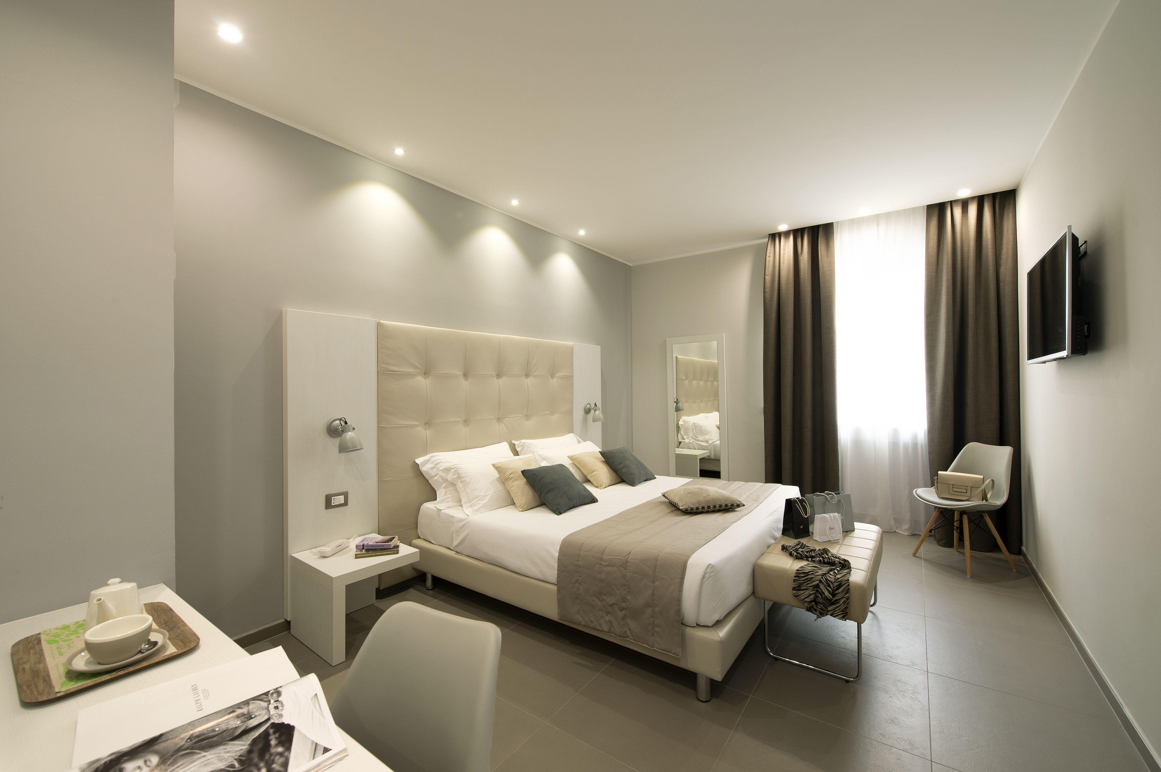 Hotel H21 — Foto 2